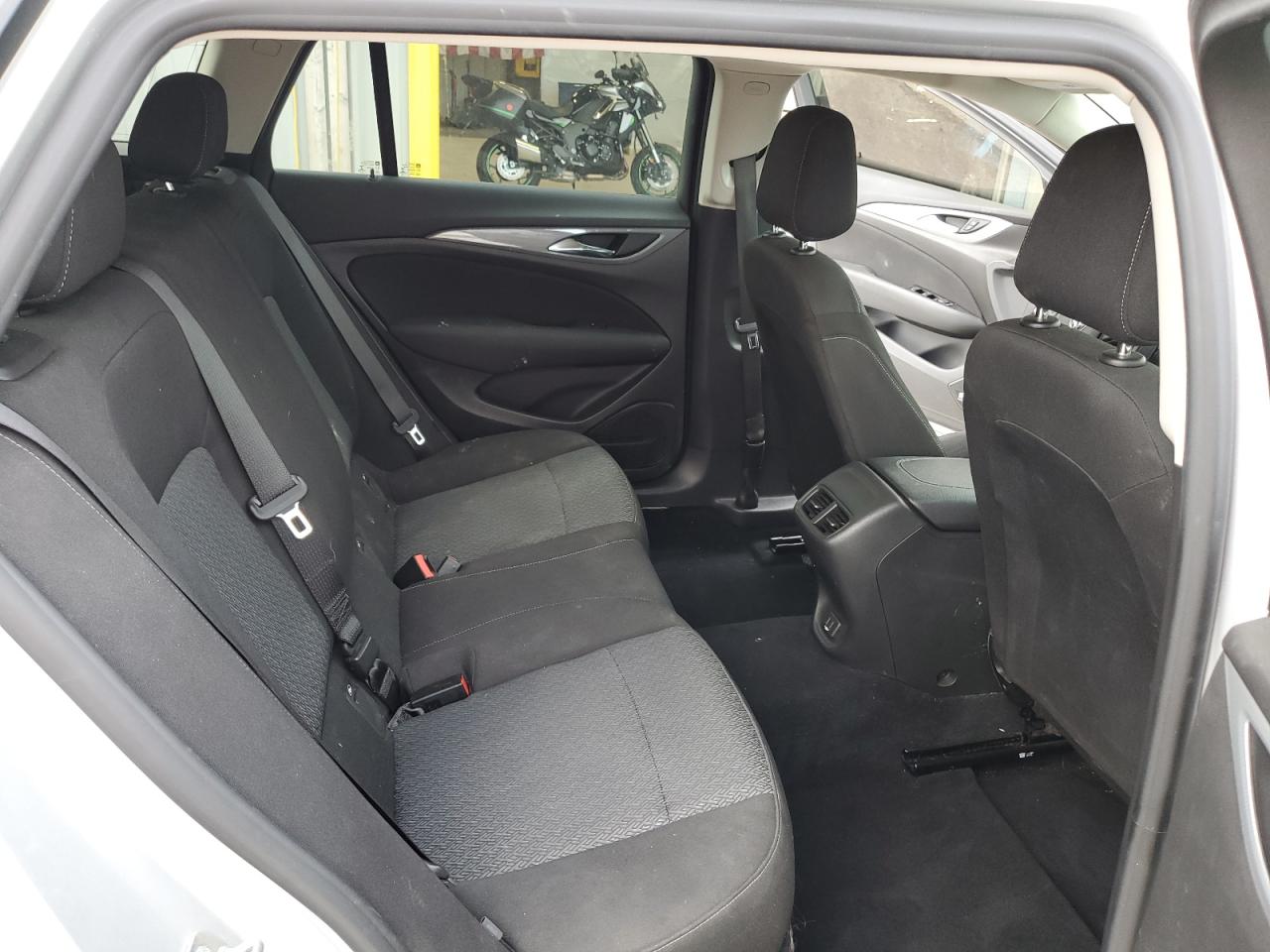 Buick Regal Preferred Image 10