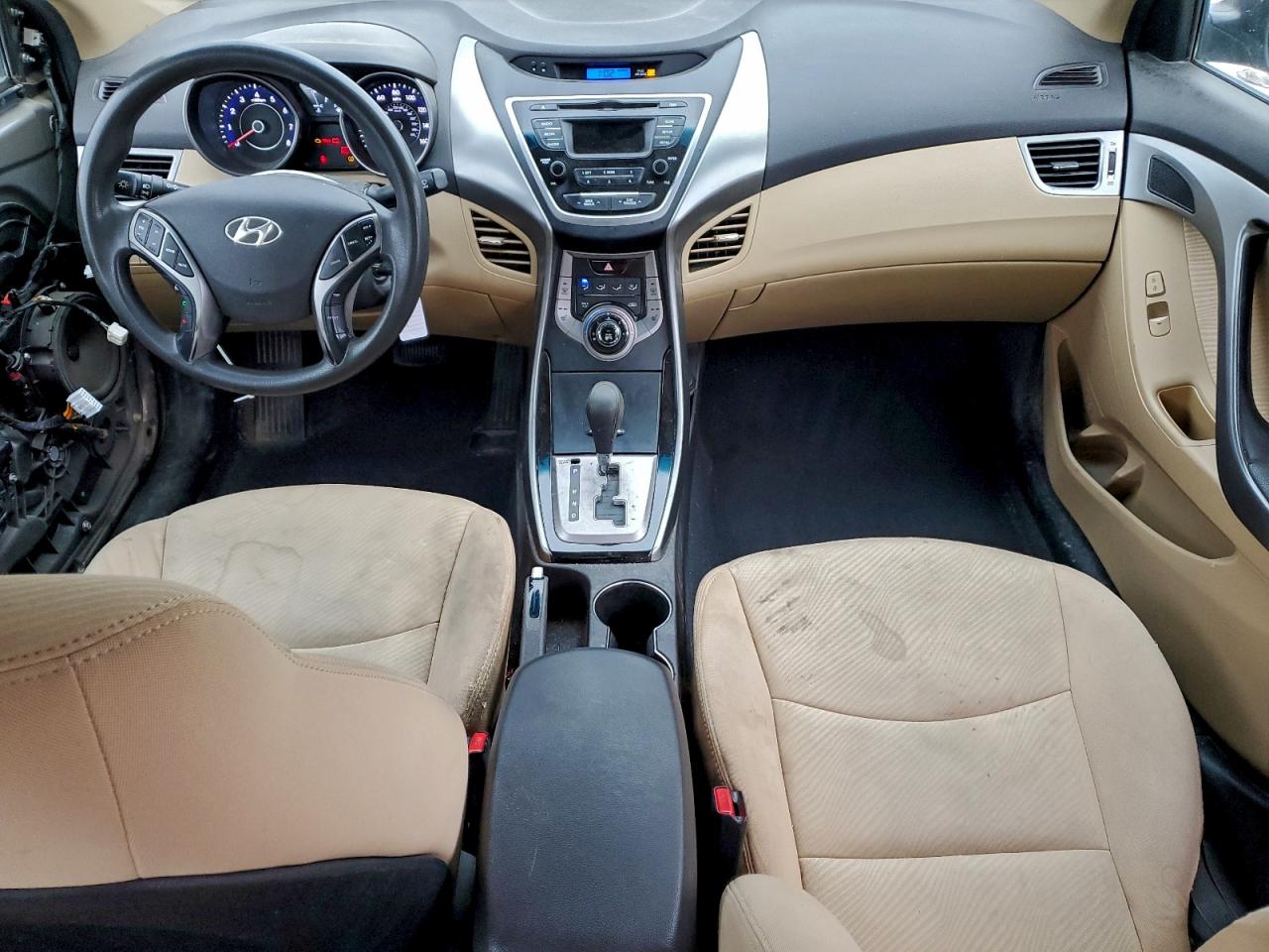 Hyundai ELANTRA Gls Image 10
