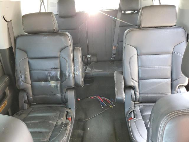 GMC Yukon Denali Image 2