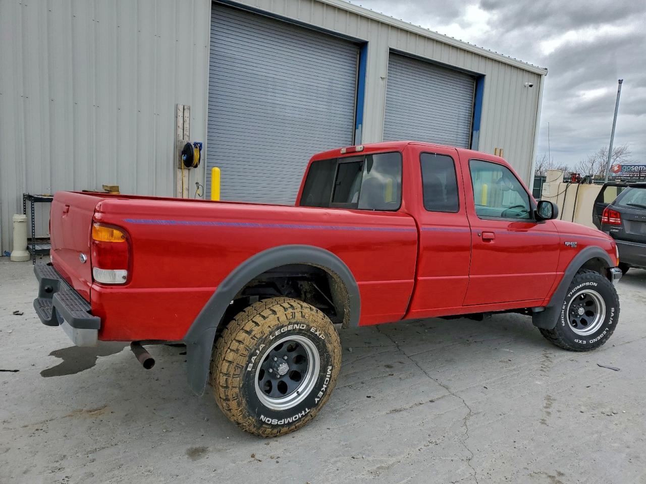 Ford Ranger Super Cab Image 2
