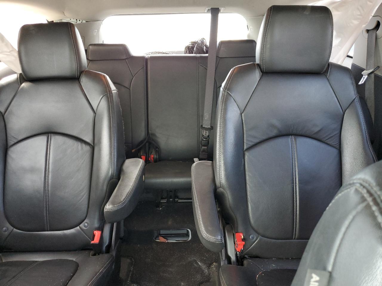 Chevrolet Traverse Lt Image 7