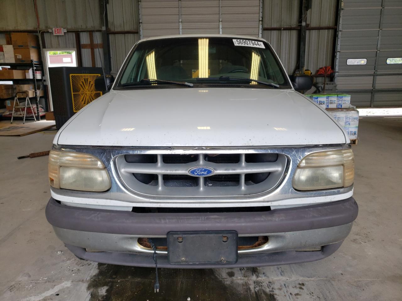 Ford Explorer Image 11