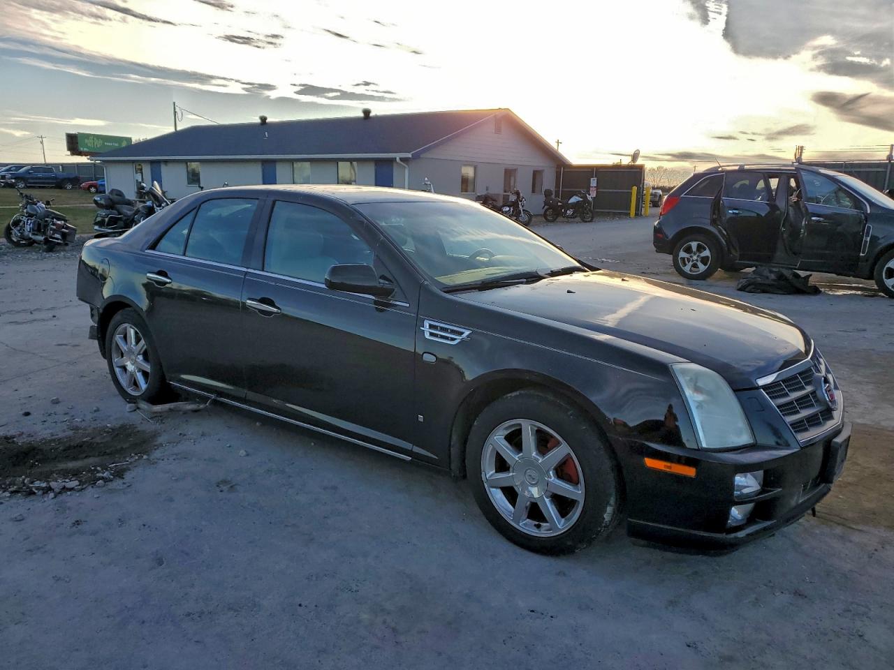 Cadillac STS Image 10