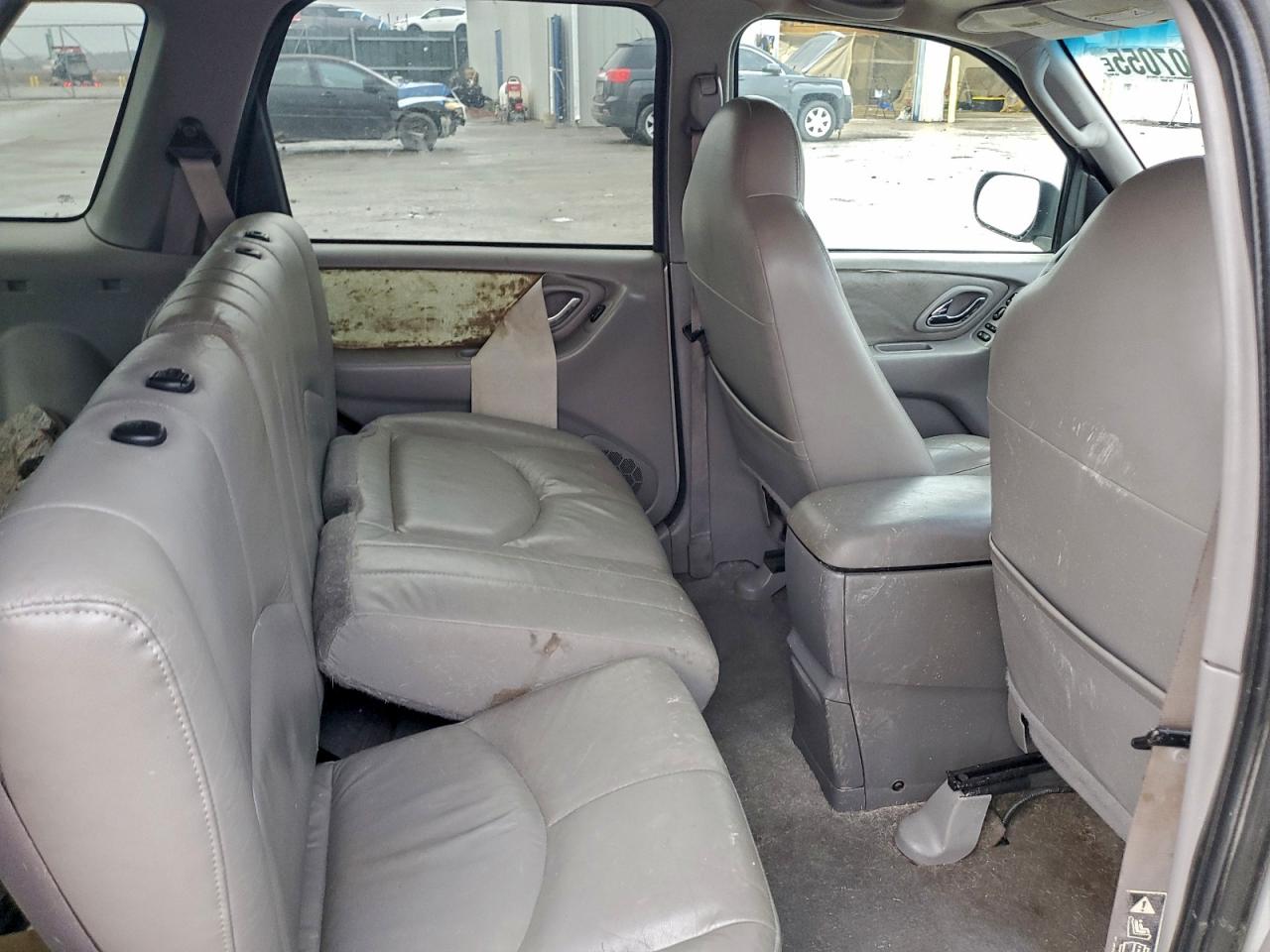 Mazda Tribute Lx Image 10