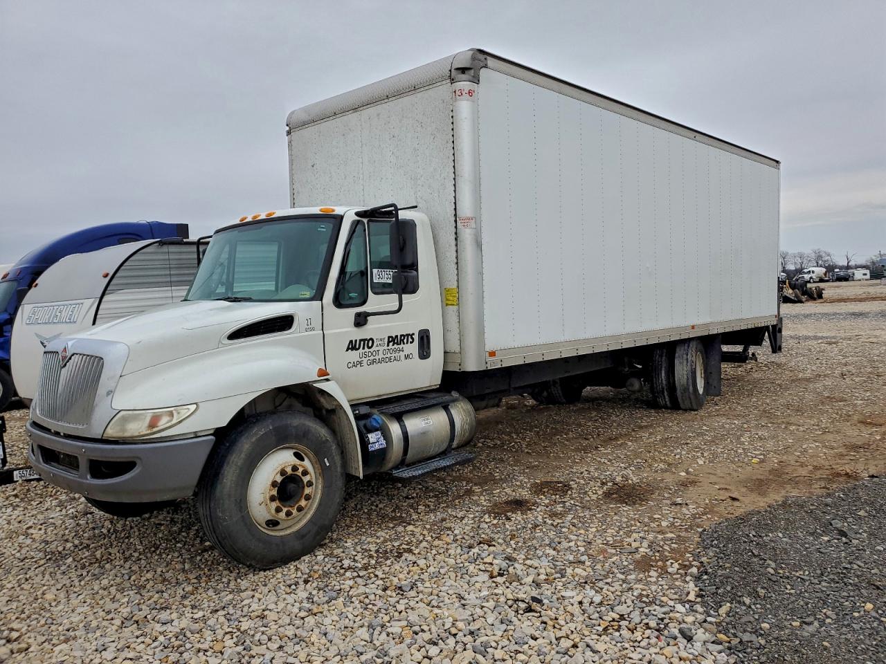 International 4000 Serie 4300 Image 1