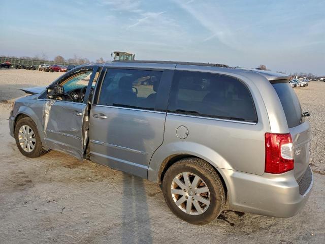 Chrysler Minivan Touring Image 4