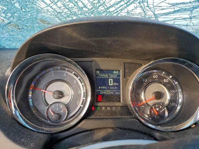 Chrysler Minivan Touring Image 8