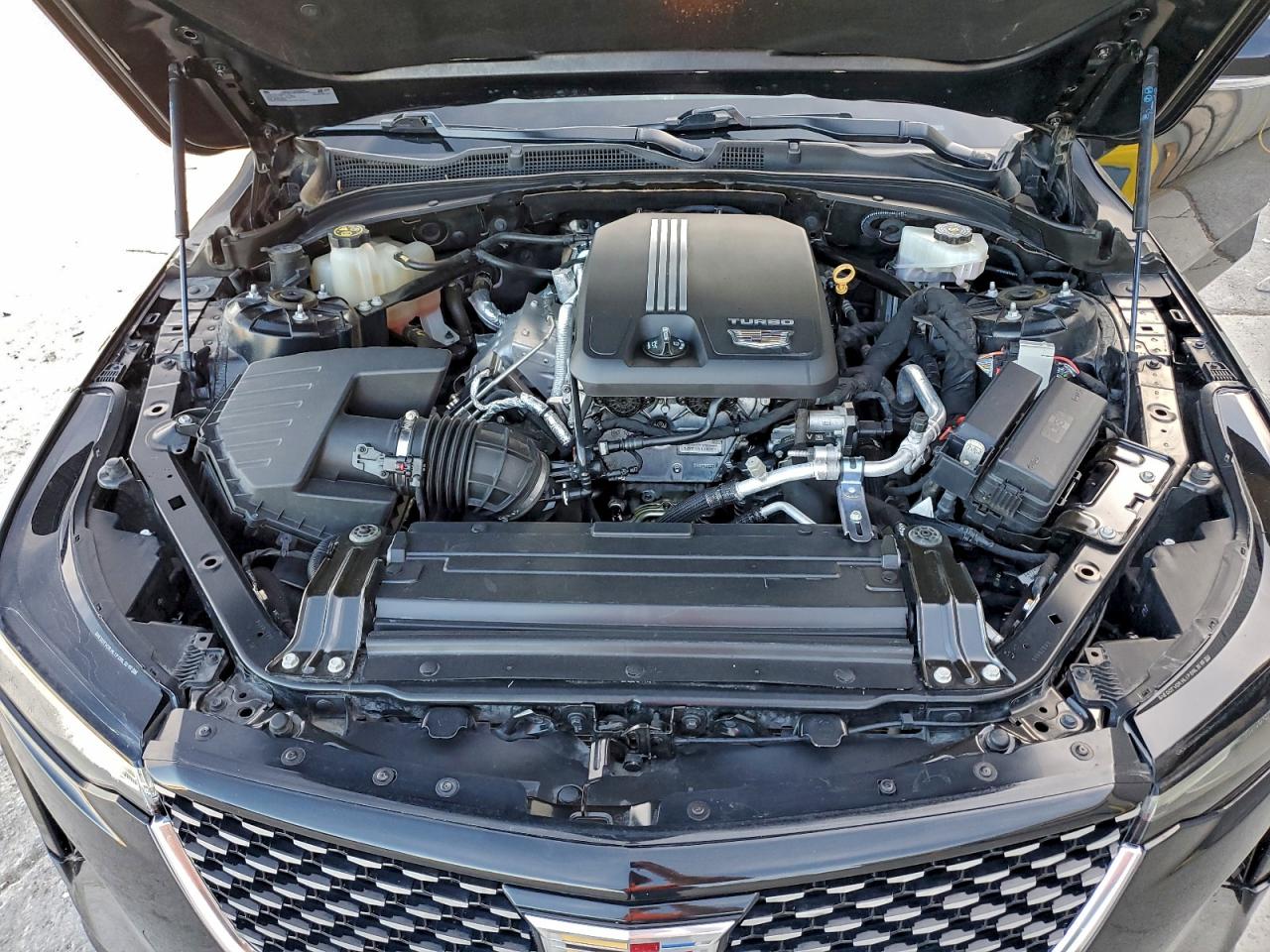 Cadillac CT4 Luxury Image 6