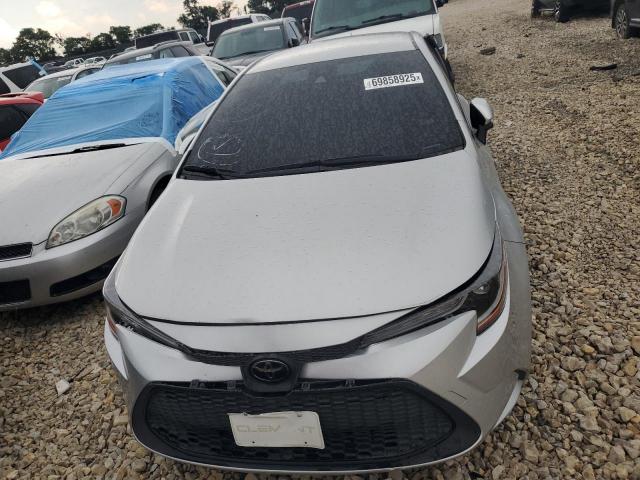 Toyota Corolla Le Image 4