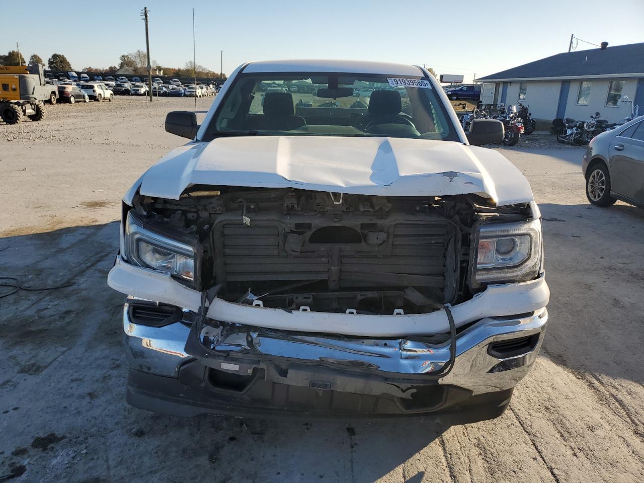 GMC Sierra C1500 Image 9