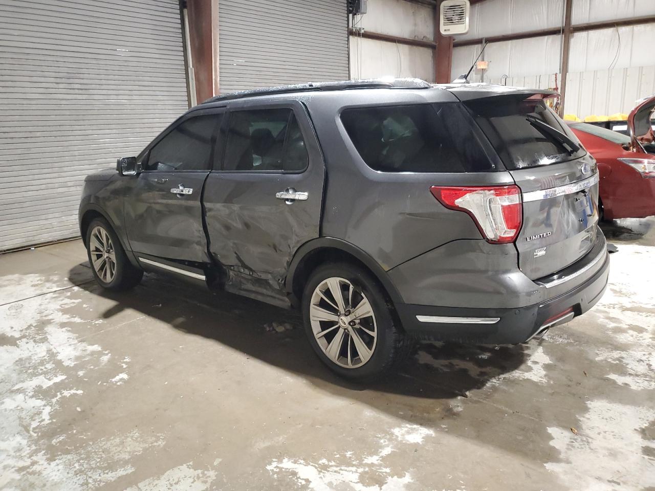 Ford Explorer Limited Image 12