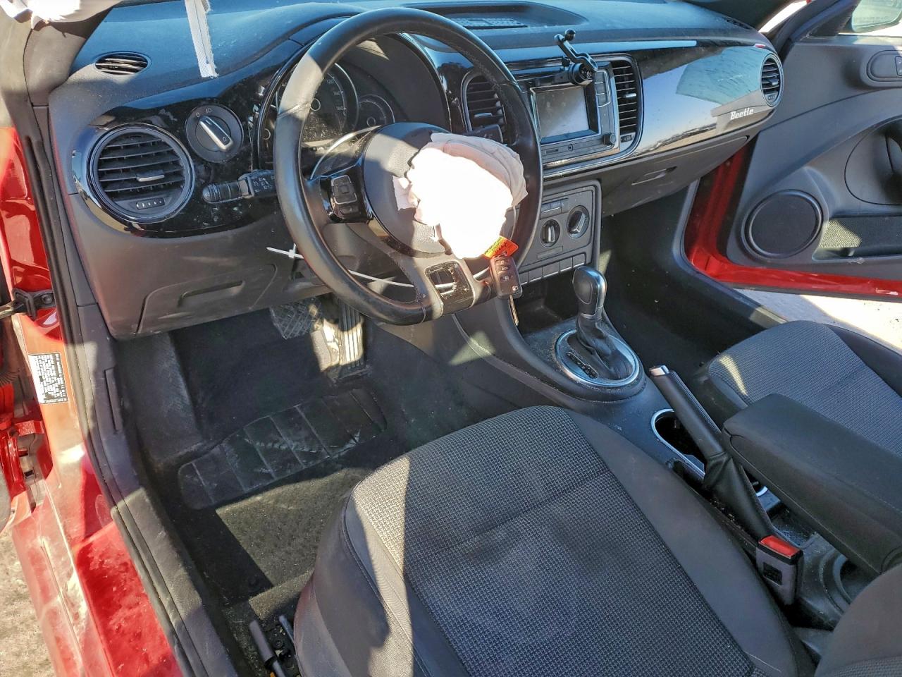 Volkswagen Beetle S Image 7