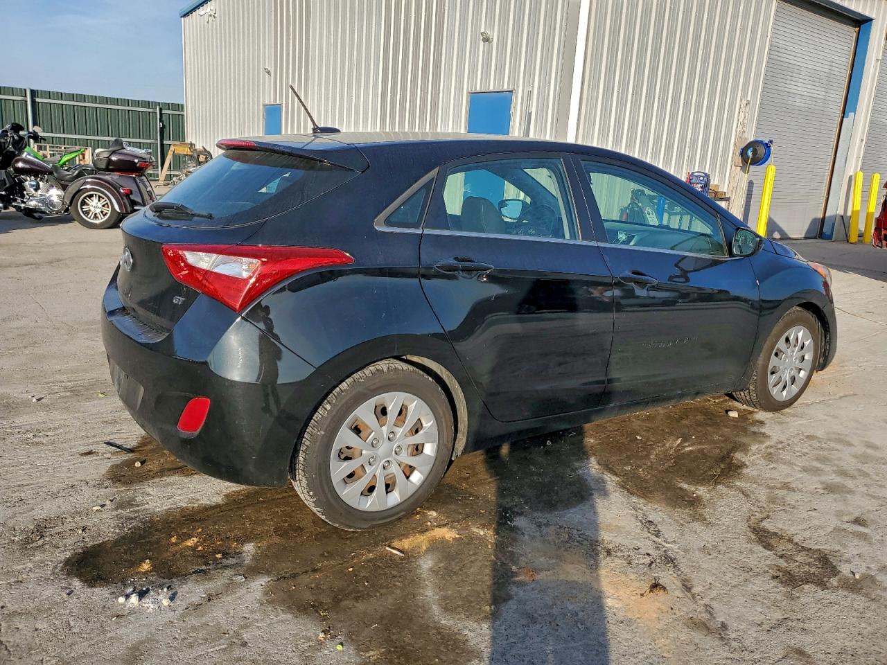 Hyundai ELANTRA Image 4