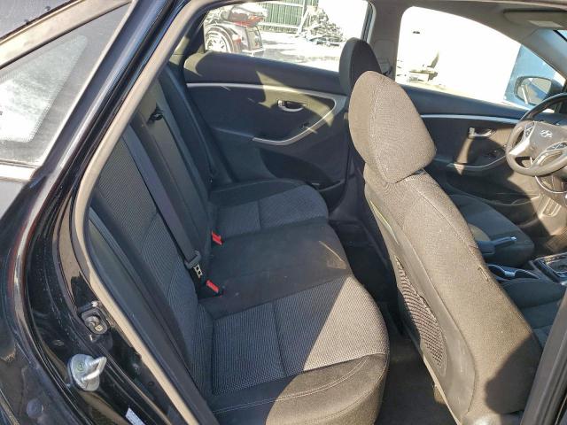 Hyundai ELANTRA Image 3