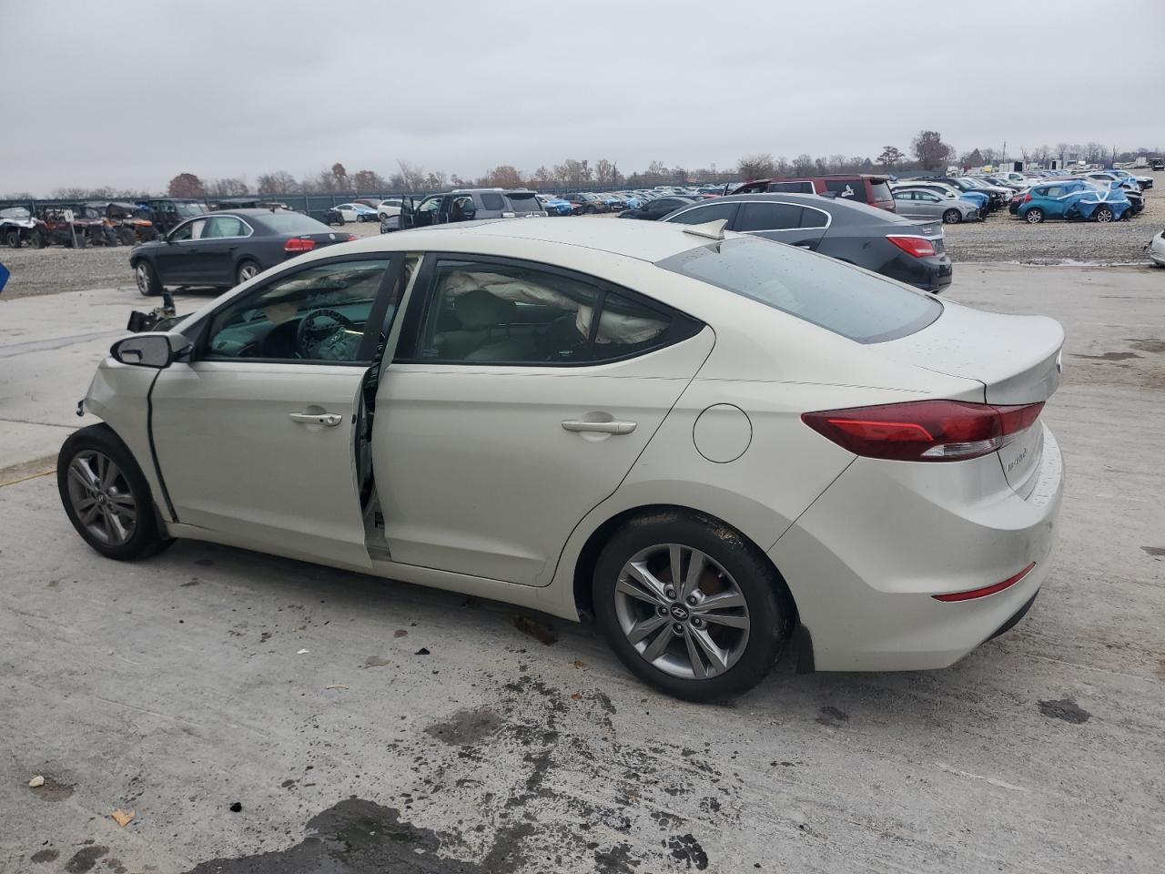 Hyundai ELANTRA Se Image 4