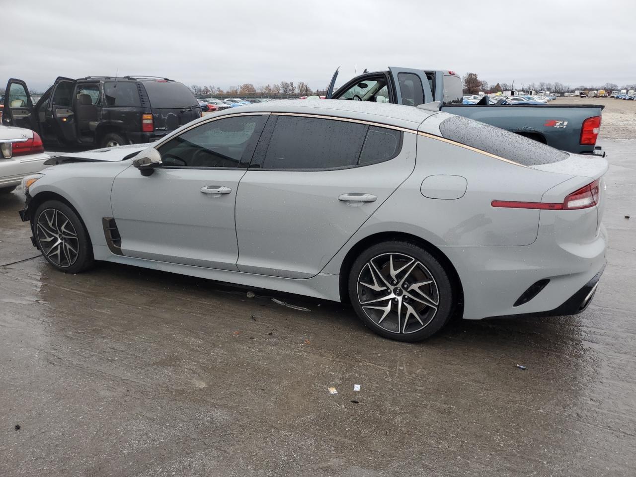 Kia Stinger Gt Line Image 2