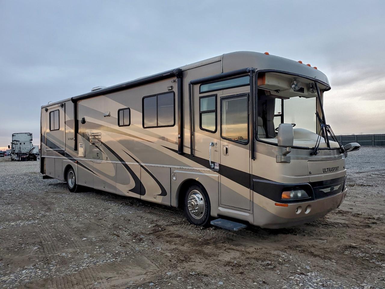 Freightliner Chassis X X Line Motor Home Image 1