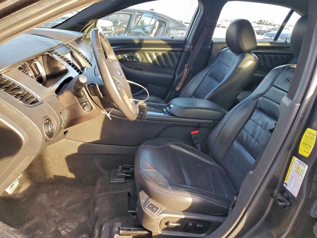 Ford Taurus Sho Image 2