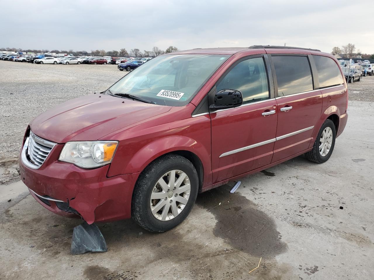 Chrysler Minivan Touring Image 1