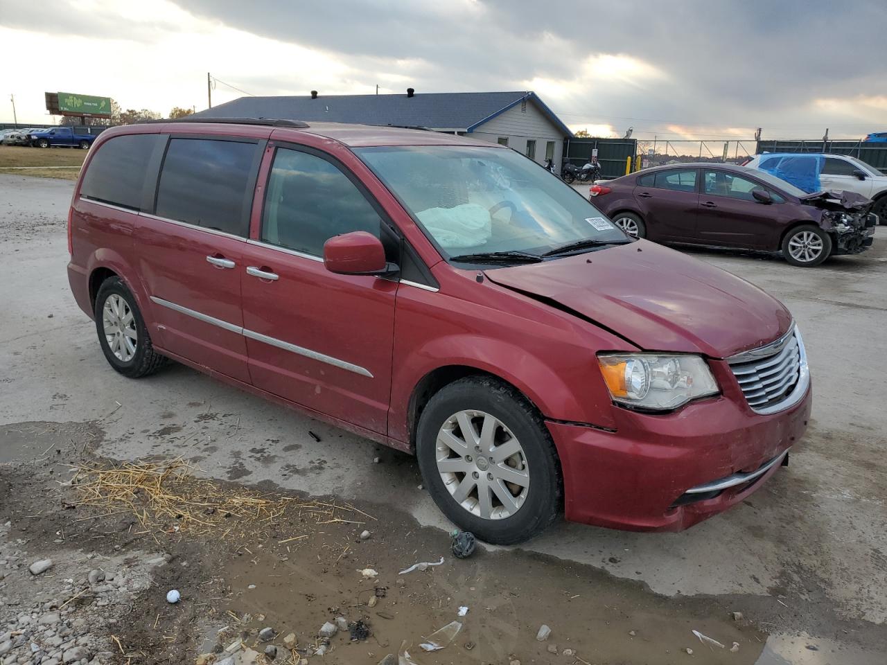 Chrysler Minivan Touring Image 3
