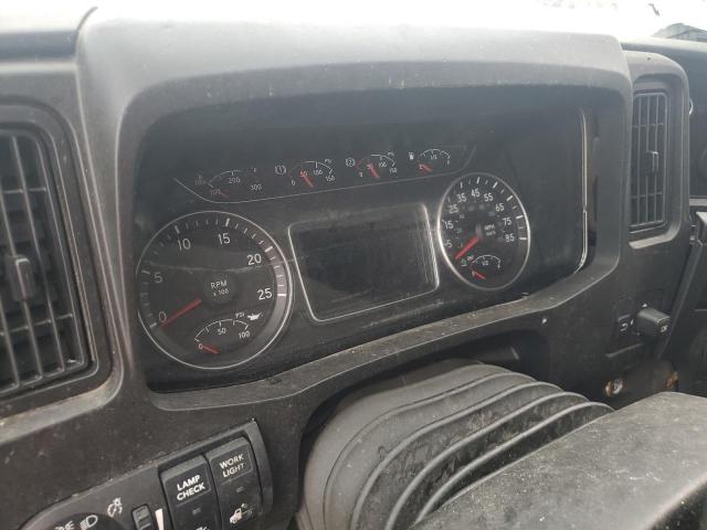 International Lt625 Image 10