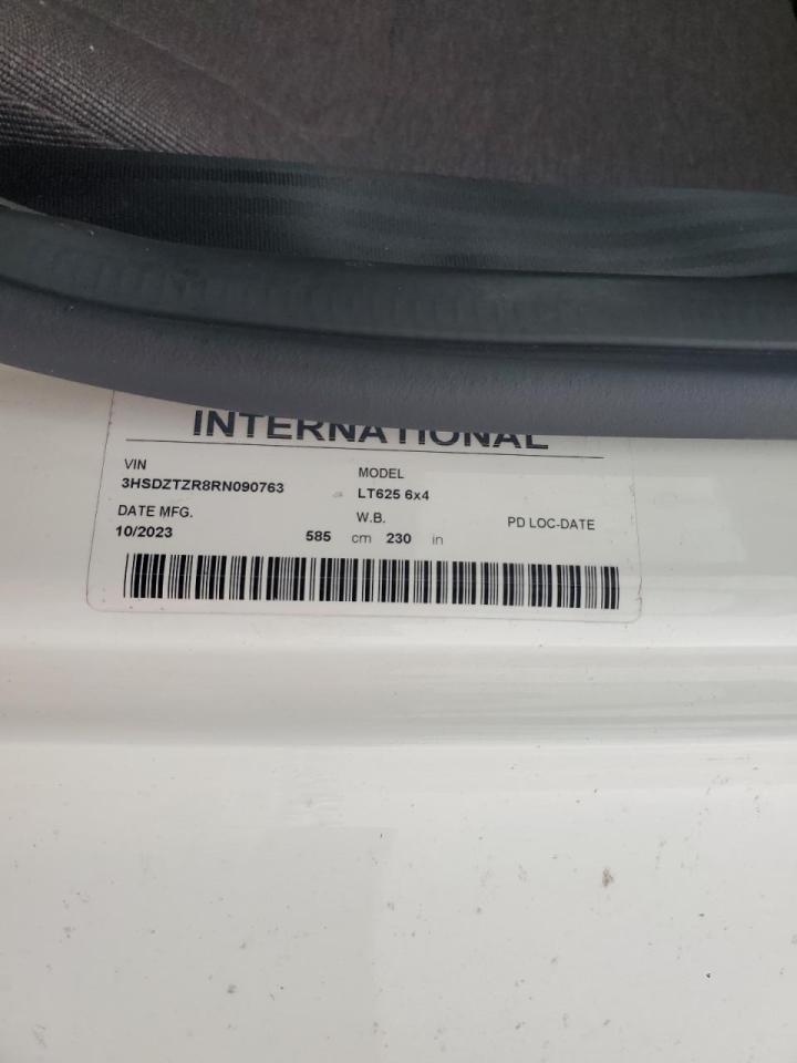 International Lt625 Image 8