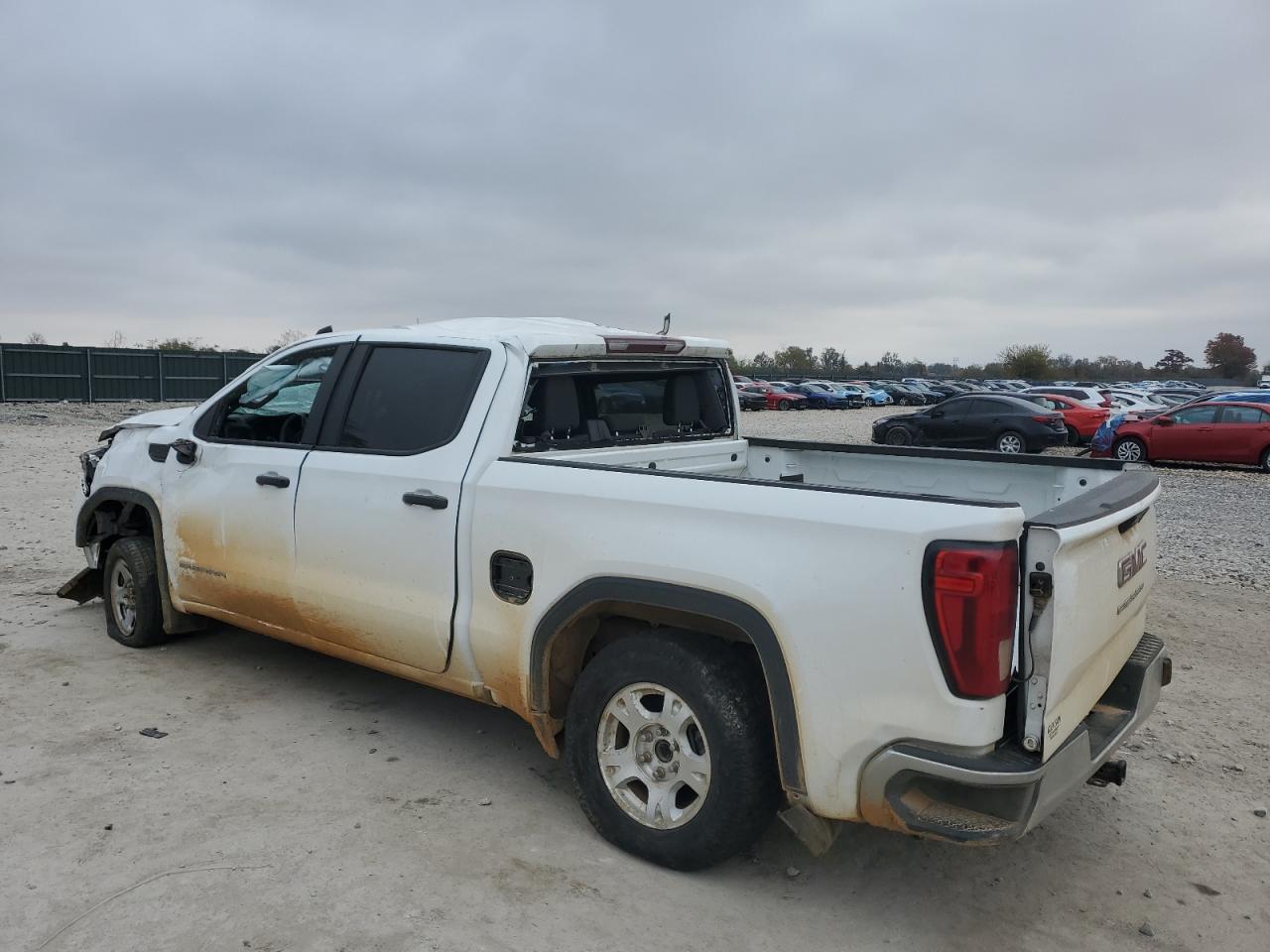 GMC Sierra C1500 Image 2