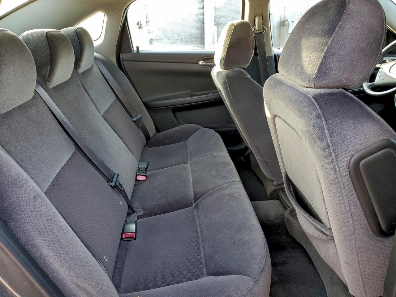 Chevrolet Impala Lt Image 2