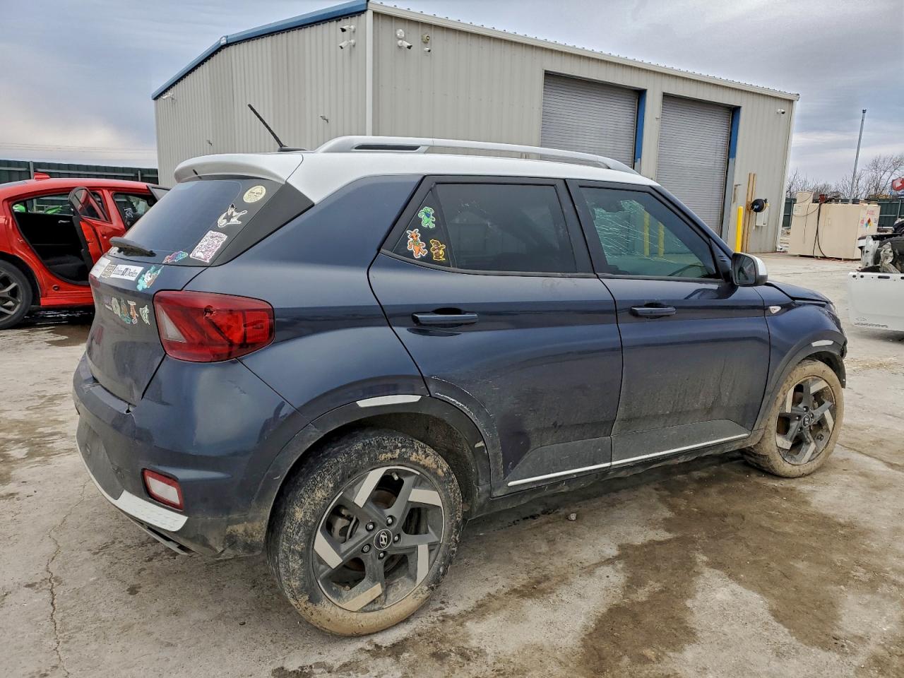 Hyundai VENUE Sel Image 3