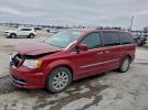 Chrysler Minivan Touring Image 1