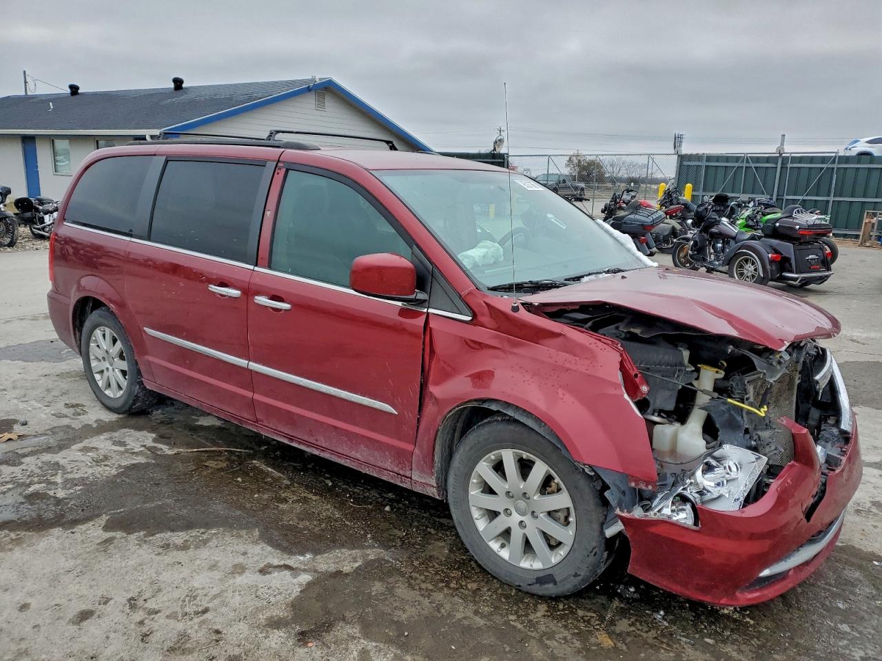 Chrysler Minivan Touring Image 4