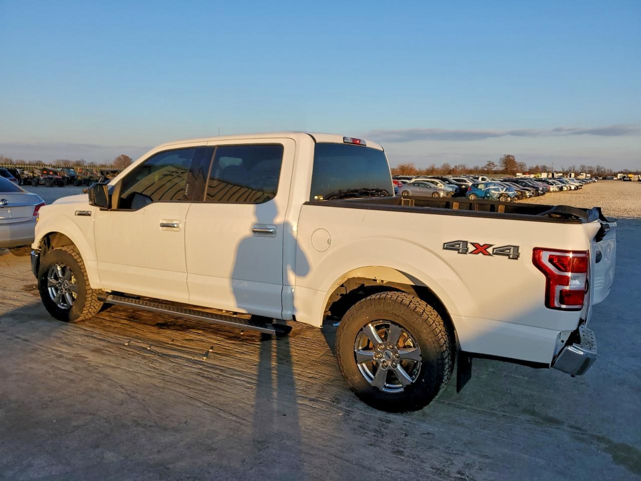 Ford F-150 Supercrew Image 3