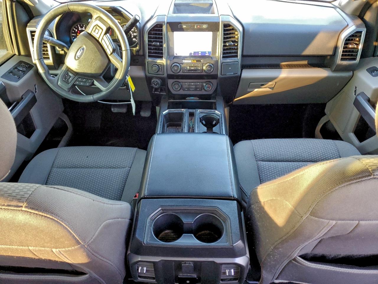 Ford F-150 Supercrew Image 12