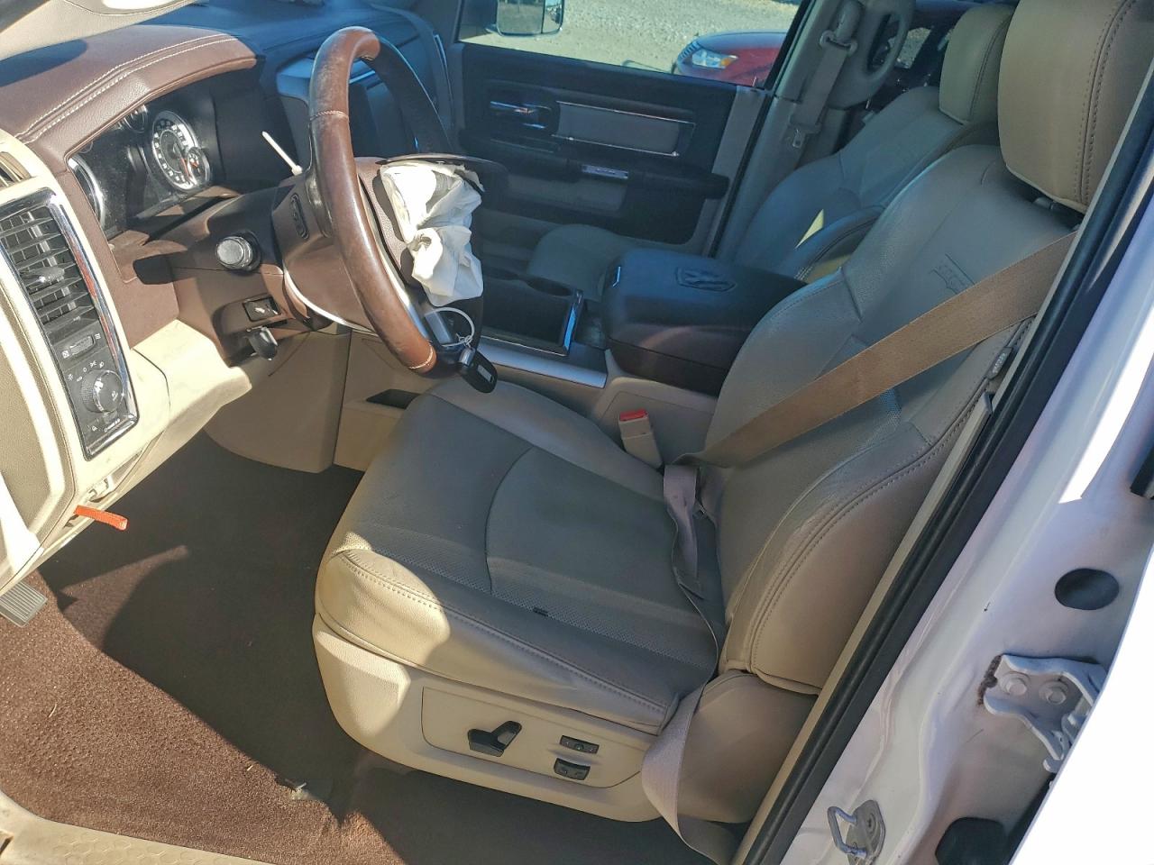 Ram 1500 Laramie Image 2