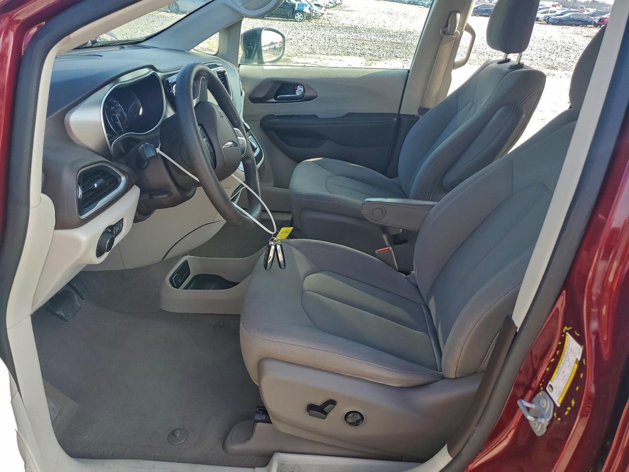 Chrysler Minivan Lx Image 9