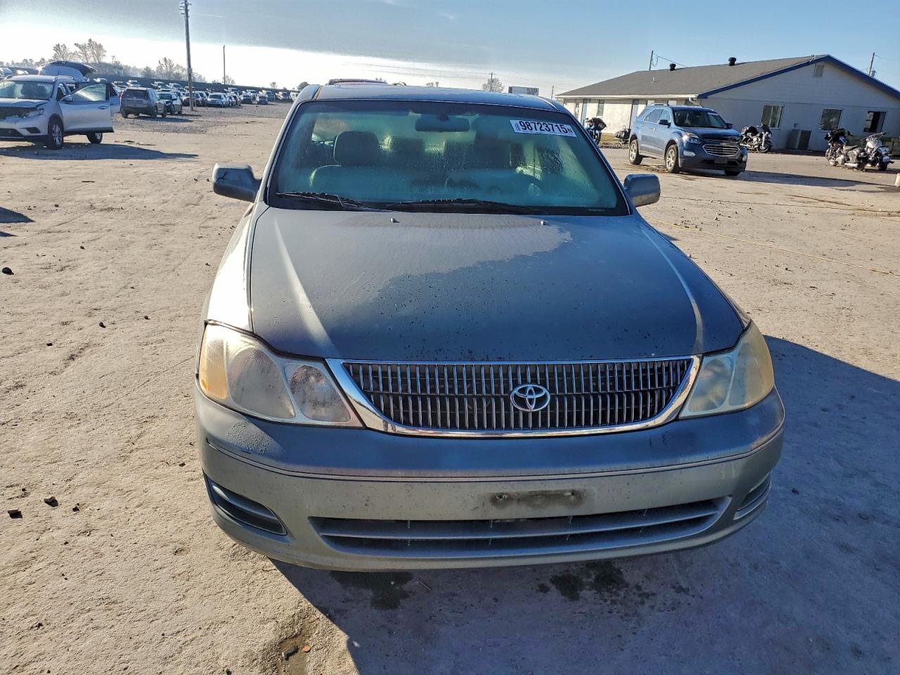 Toyota Avalon Xl Image 3