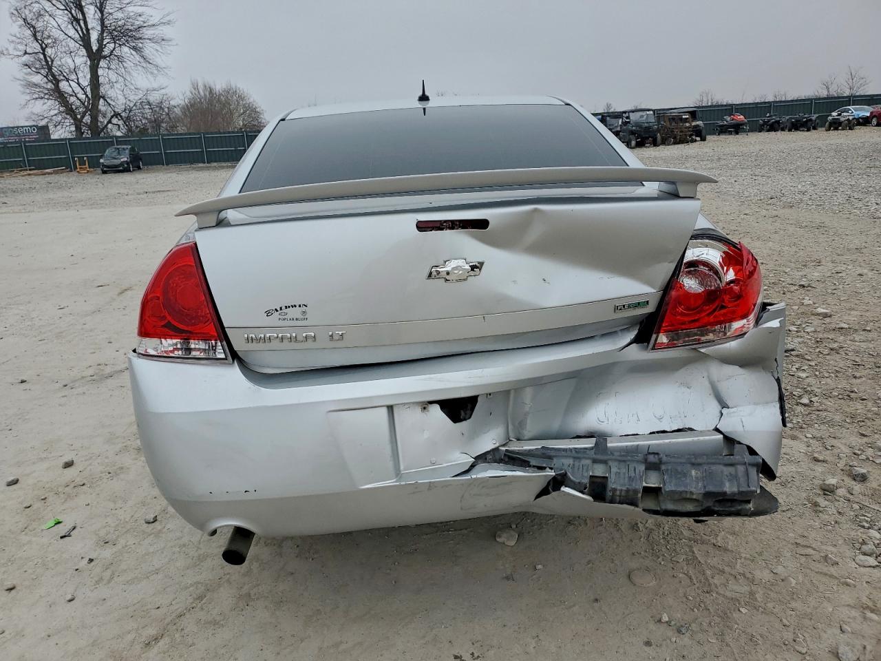 Chevrolet Impala Lt Image 6