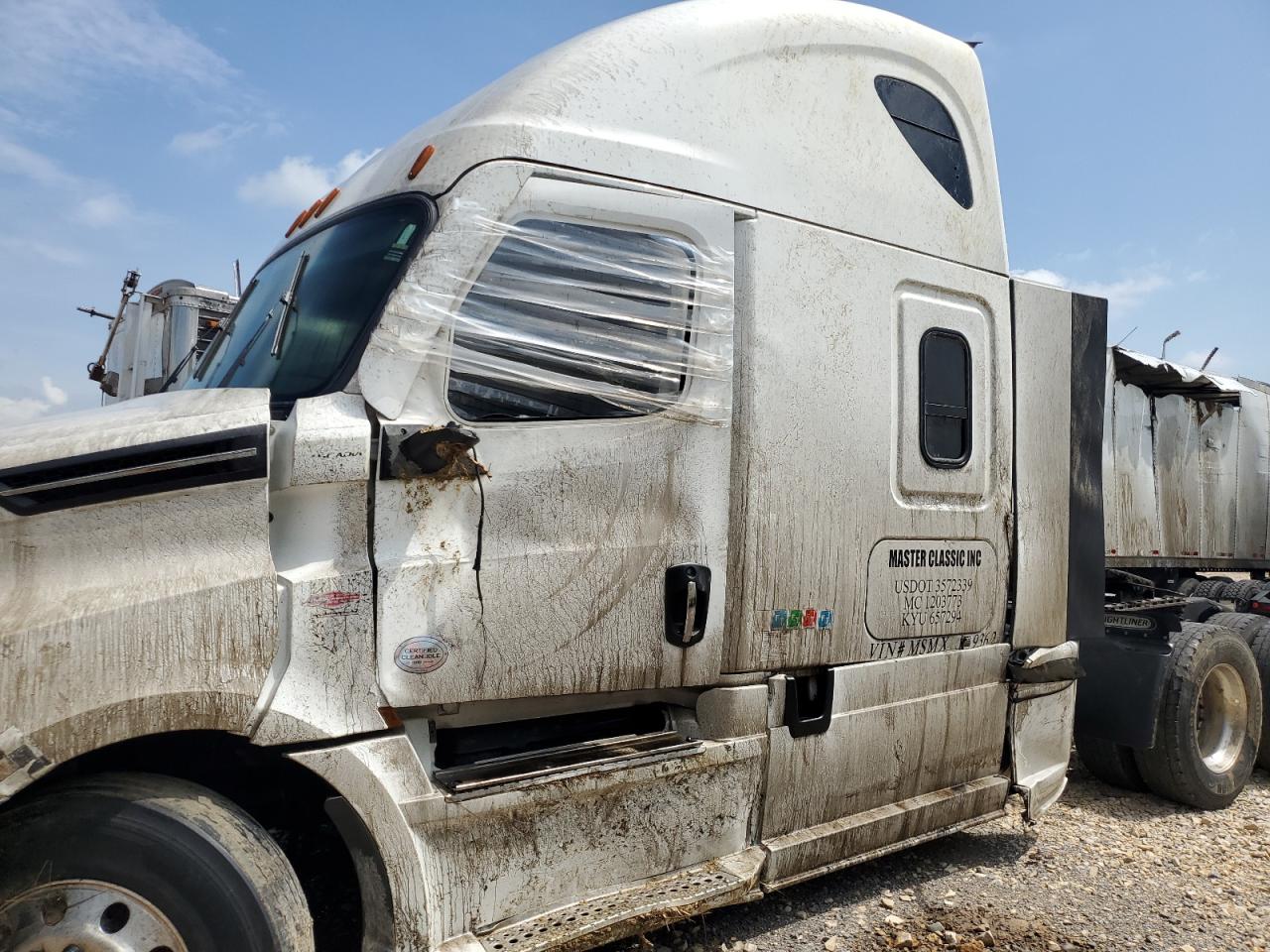 Freightliner Cascadia Image 9