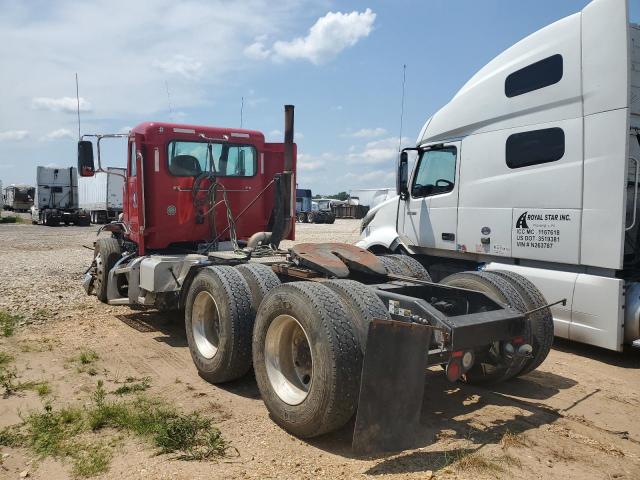 Peterbilt 384 Image 2