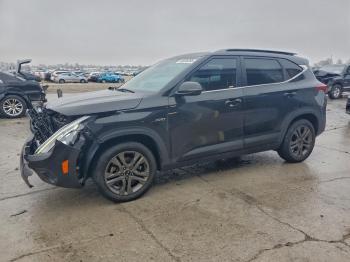  Salvage Kia Seltos